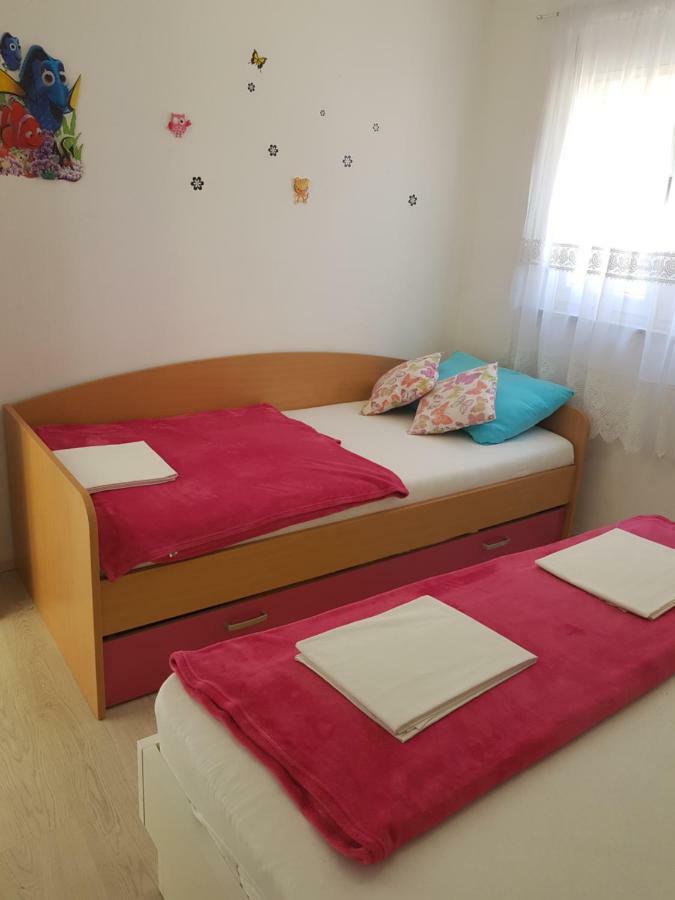 Apartment Mimosa Vir Exterior foto
